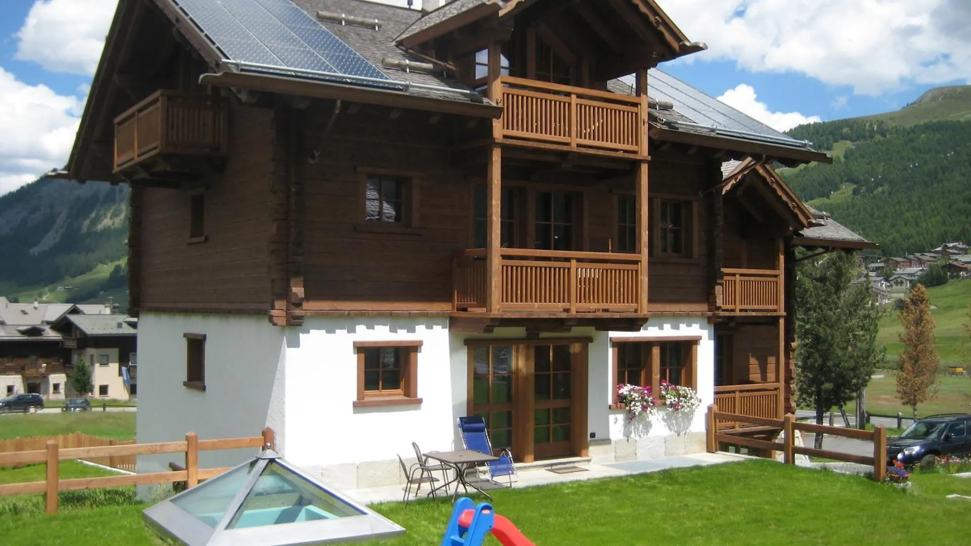 ליביניו Chalet Nada מלון דירות
