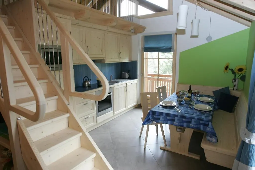 *** מלון דירות ליביניו Chalet Nada איטליה